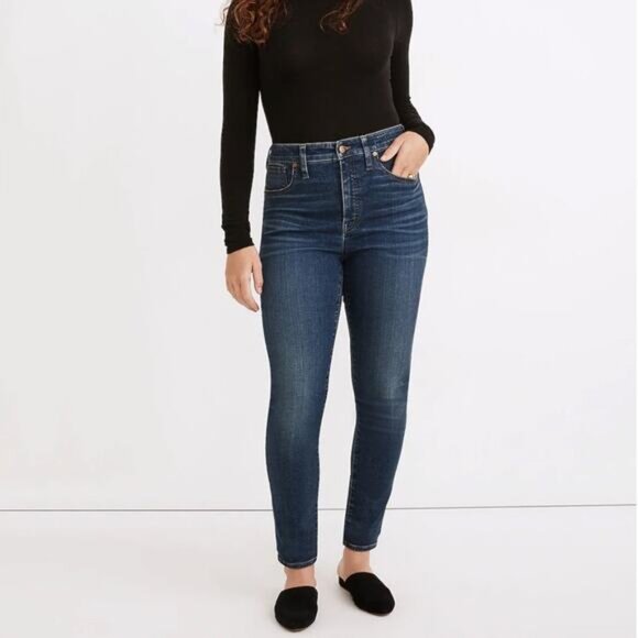 Madewell Petite Curvy High-Rise Skinny Jeans in Lanette Wash - Picture 9 of 12